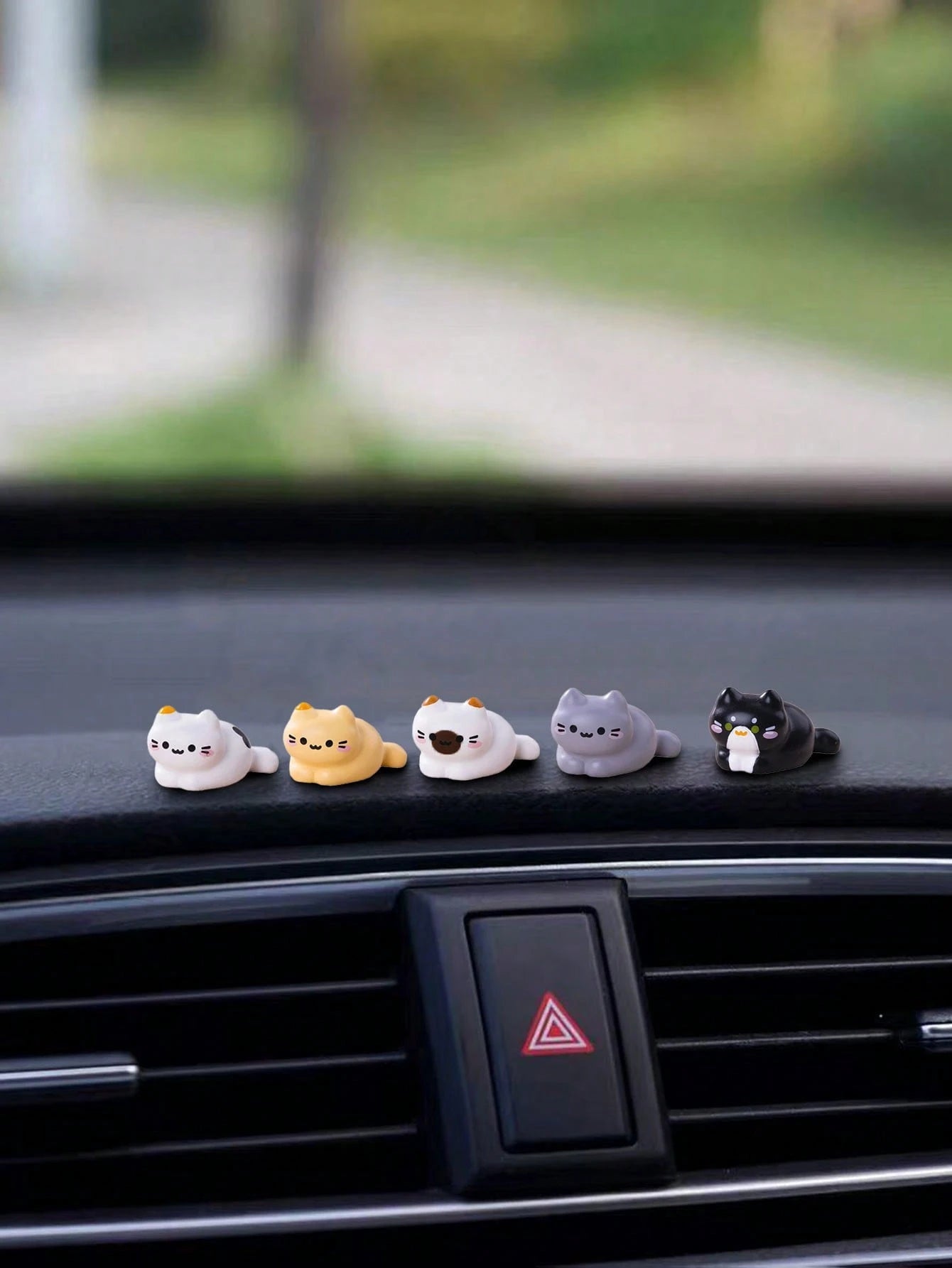 6pcs Random Cute Mini Plush Cat Car Decor, Creative Ornament For Car Dashboard Display, DIY Accessory