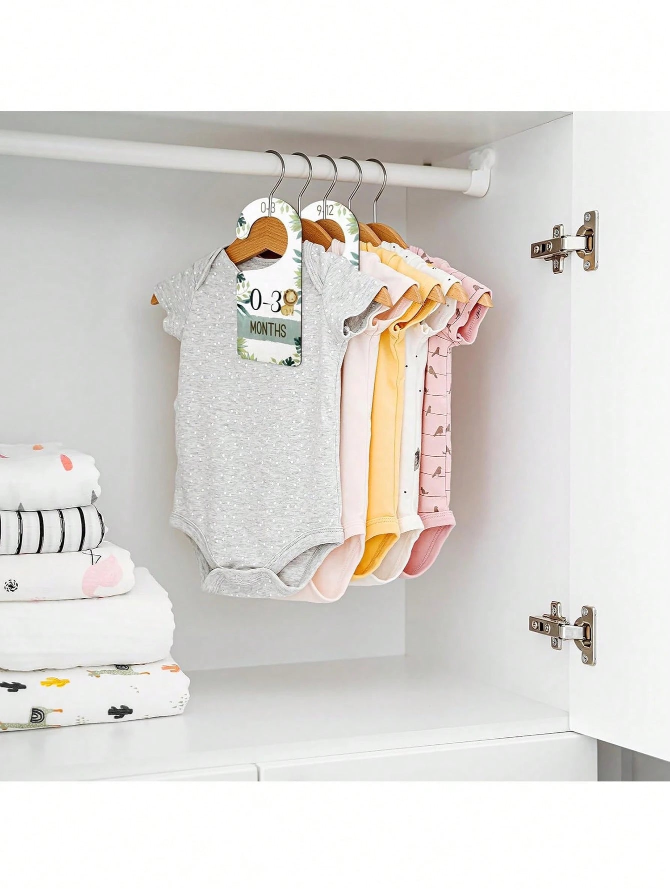 8pcs Baby Closet Dividers, Single-Sided Printed Animal Pattern Hanging Wooden Baby Wardrobe Storage Rack, Suitable For Newborns To 24 Months, Thick Baby Clothes Organizer, Newborn Gift