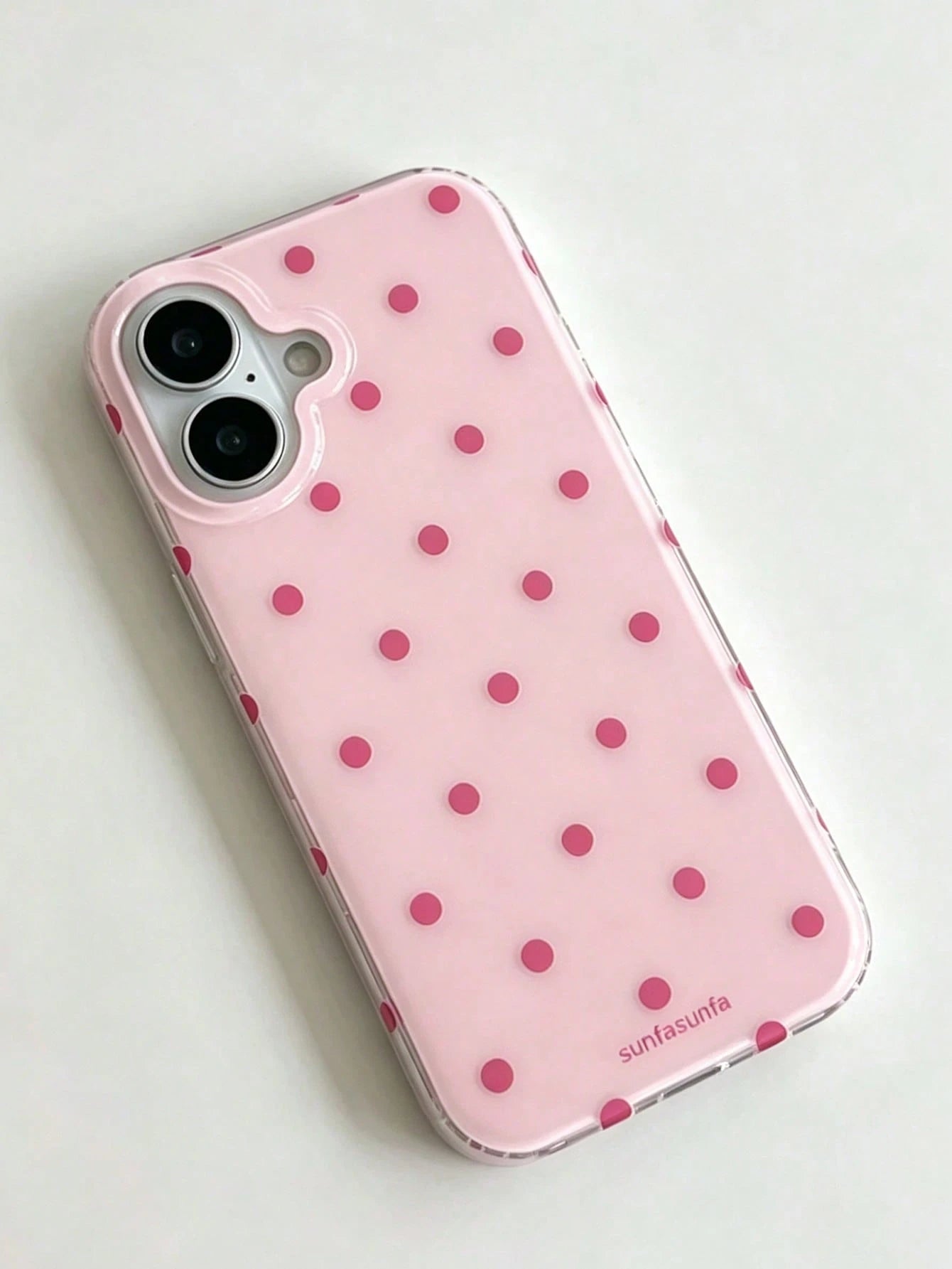 A Fashionable Phone, Minimalist And Cute Design, Black And White Polka Pattern, Suitable 11 To 17 Series, Including Pro Versions.