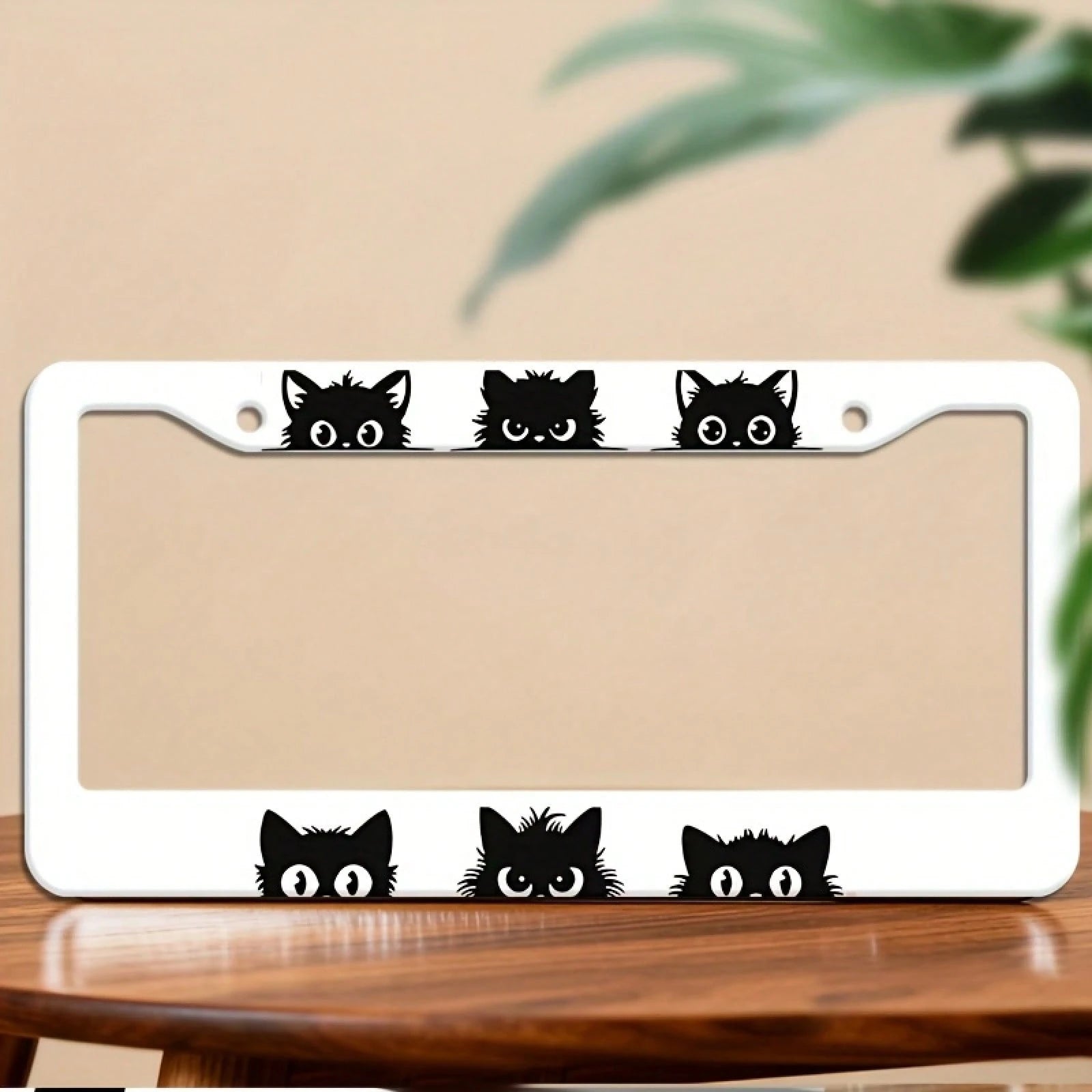 A Unique Car License Plate Frame, Exquisite And Sturdy, Designed Specifically For The United States, Canada, And Other Countries. It Is A Cute Vehicle Exterior Decoration, Suitable For Most Cars