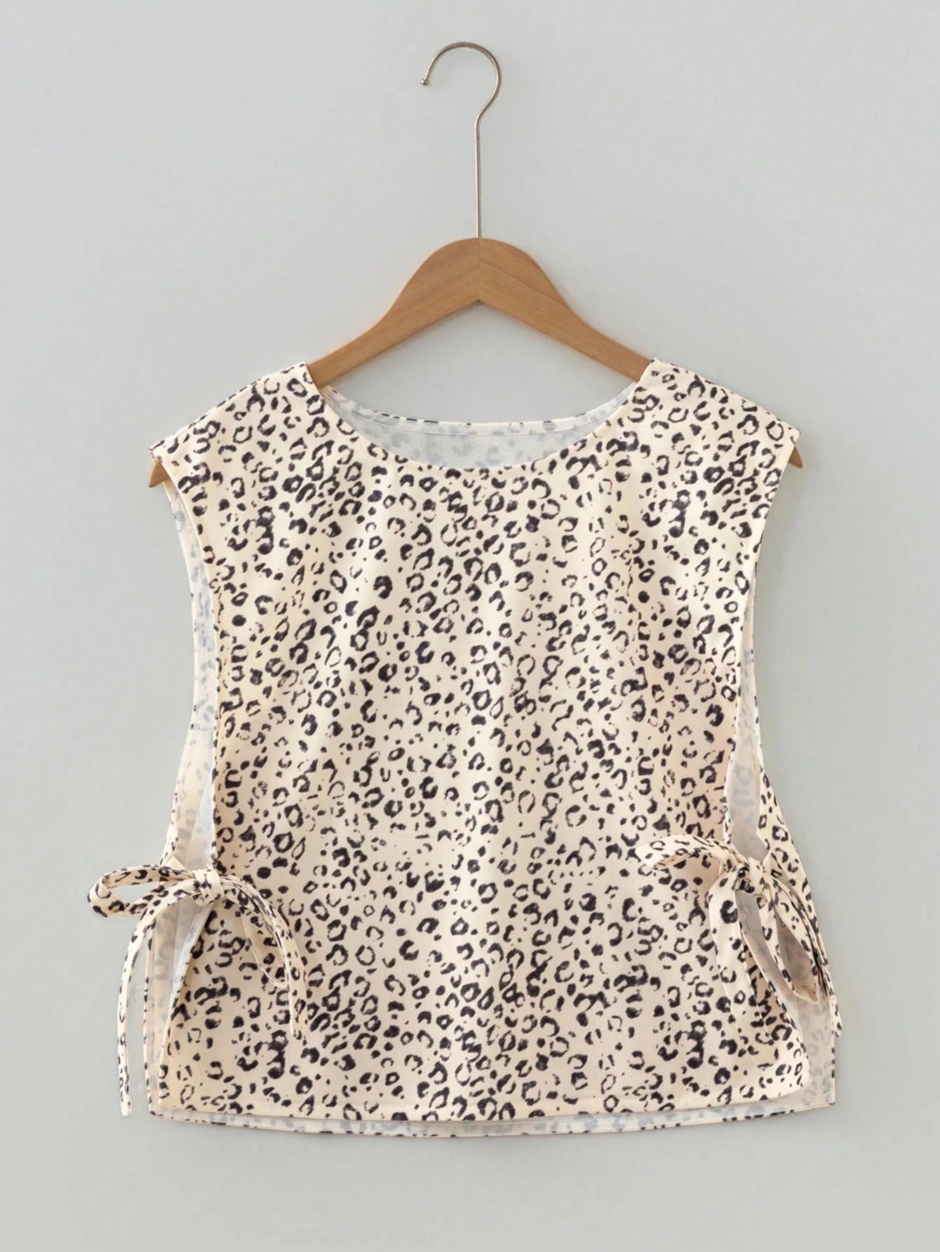 Acelitt Summer Fashion Apricot Leopard Print Tie-Up Design Sleeveless Round Neck Tank Top Vacation Casual