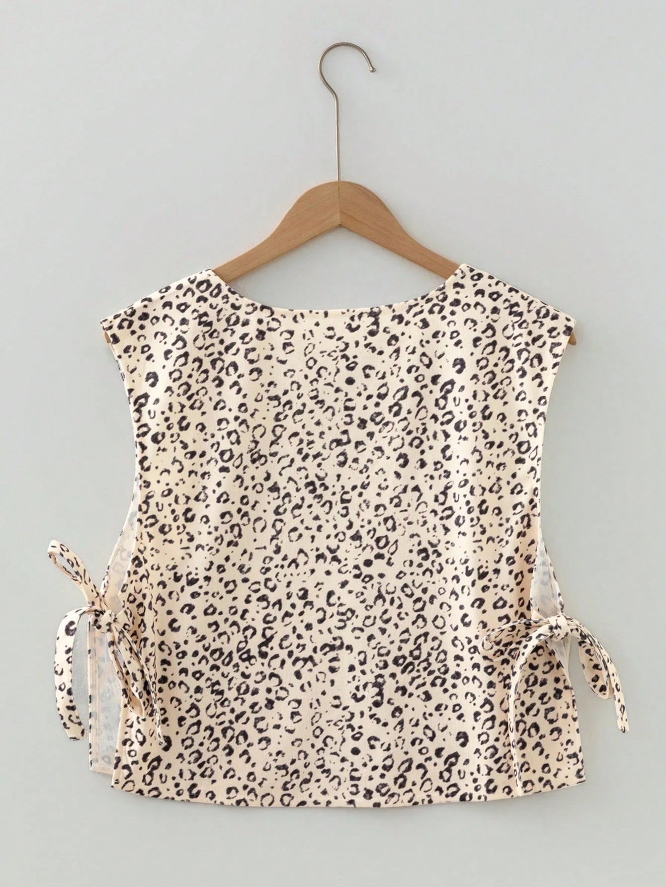 Acelitt Summer Fashion Apricot Leopard Print Tie-Up Design Sleeveless Round Neck Tank Top Vacation Casual