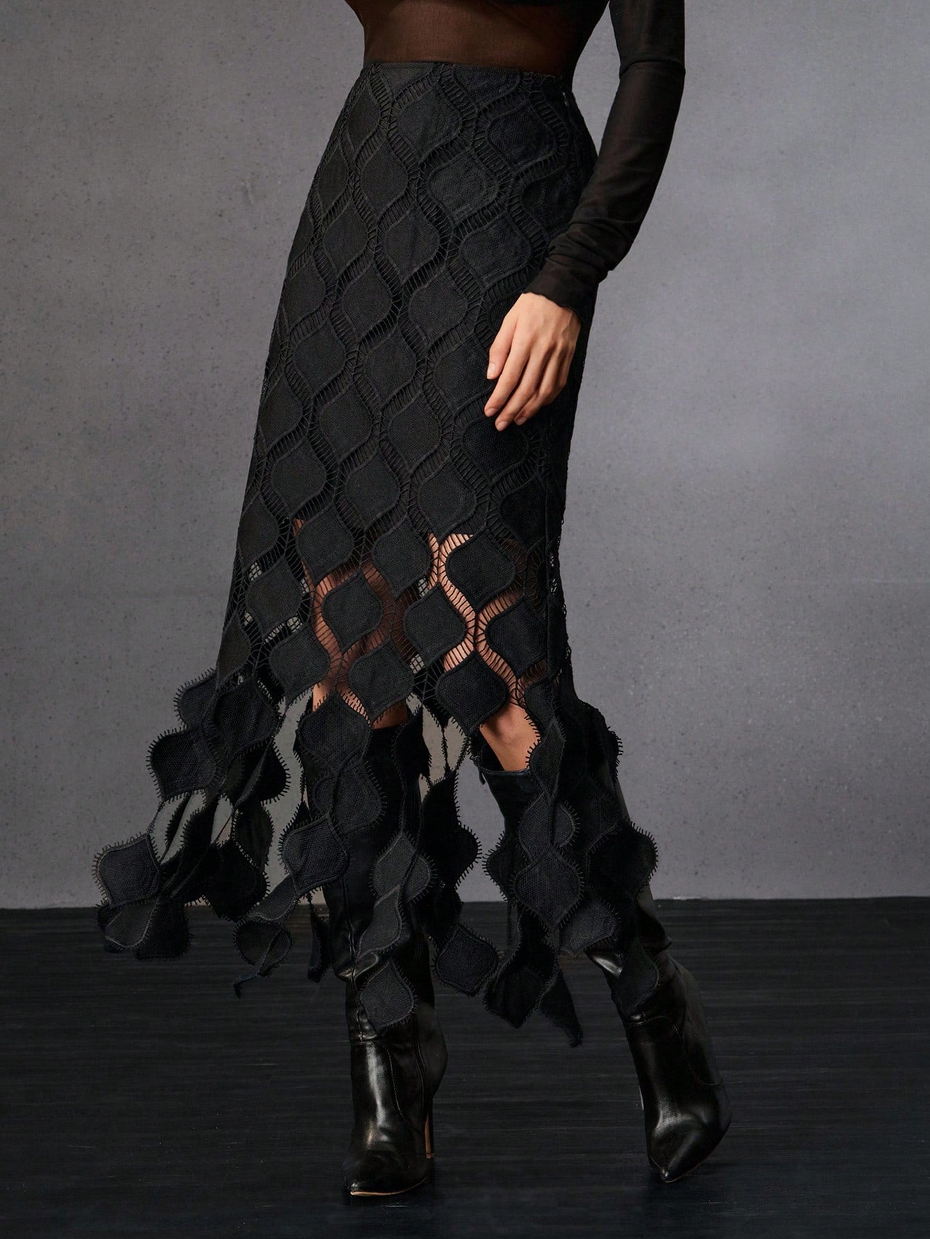 Anewsta Women's New Black Heart Lace Tassel Skirt, Elegant & European & American Street Style, Suitable For Winter