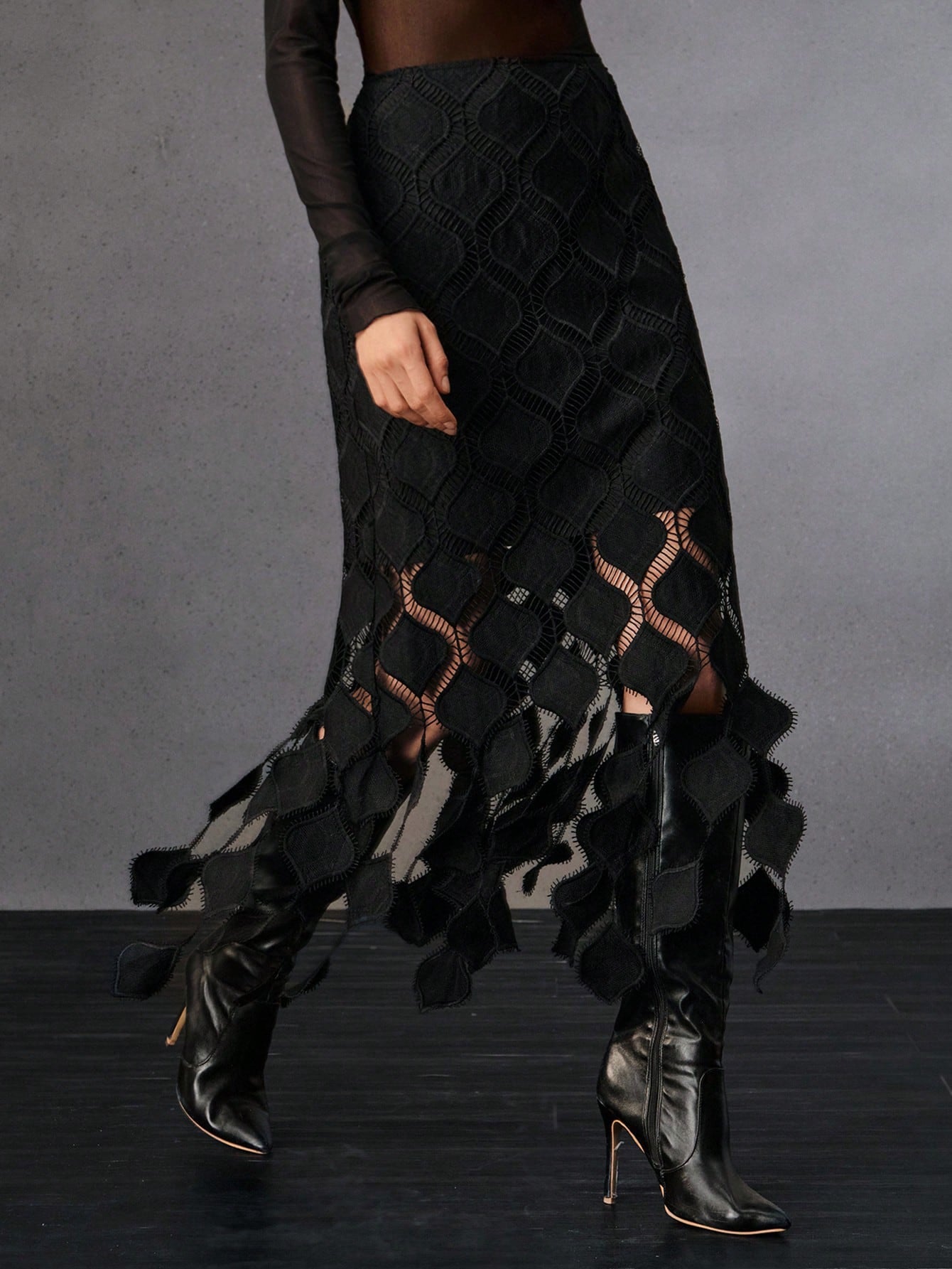 Anewsta Women's New Black Heart Lace Tassel Skirt, Elegant & European & American Street Style, Suitable For Winter