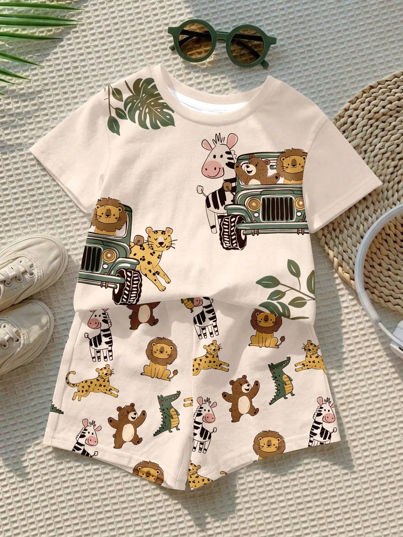 Baby Boy Casual Simple T-Shirt Set Suitable For Summer, Classic Cute Hand-Drawn Fairy Tale Animal World Pattern Print, Animal Protection Patrol, Leopard, Tiger, Lion, Zebra, Crocodile Pattern P
