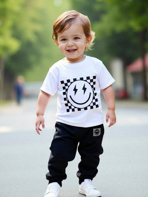 Baby Boys Black And White Summer Casual Cute Beach Pants Set,Graffiti Handpainted Smiling Face English Letter Y2K Style Round Neck Short Sleeve Fall