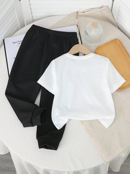 Baby Boys Black And White Summer Casual Cute Beach Pants Set,Graffiti Handpainted Smiling Face English Letter Y2K Style Round Neck Short Sleeve Fall