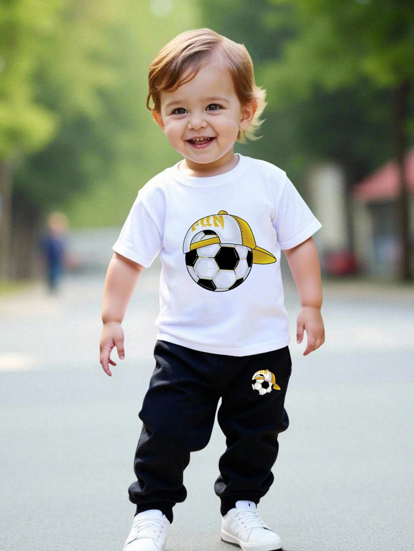 Baby Boys Black And White Summer Casual Cute Beach Pants Set,Graffiti Handpainted Smiling Face English Letter Y2K Style Round Neck Short Sleeve Fall