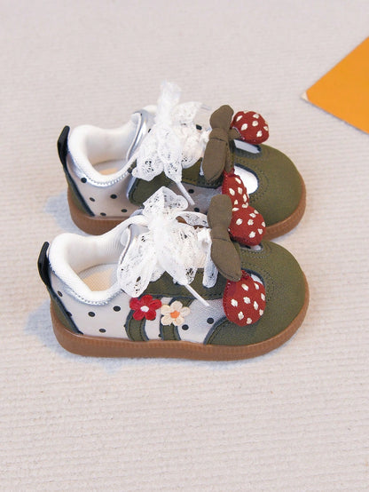 Baby Girl Casual Shoes With 3D Strawberry Decor, Lace Bow Knot Accents, Hook And Loop Closure, Suitable For Infants And Toddlers