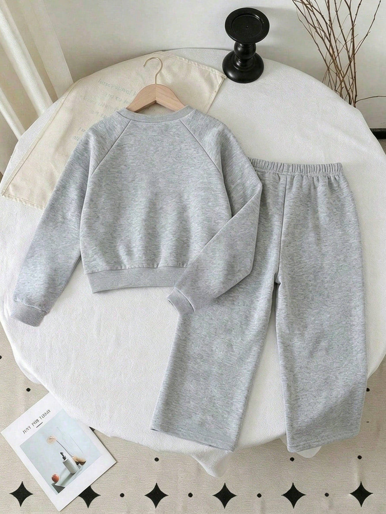 Baby Girl Letter Print Crew Neck Sweatshirt And Butterfly Decor Pants Set