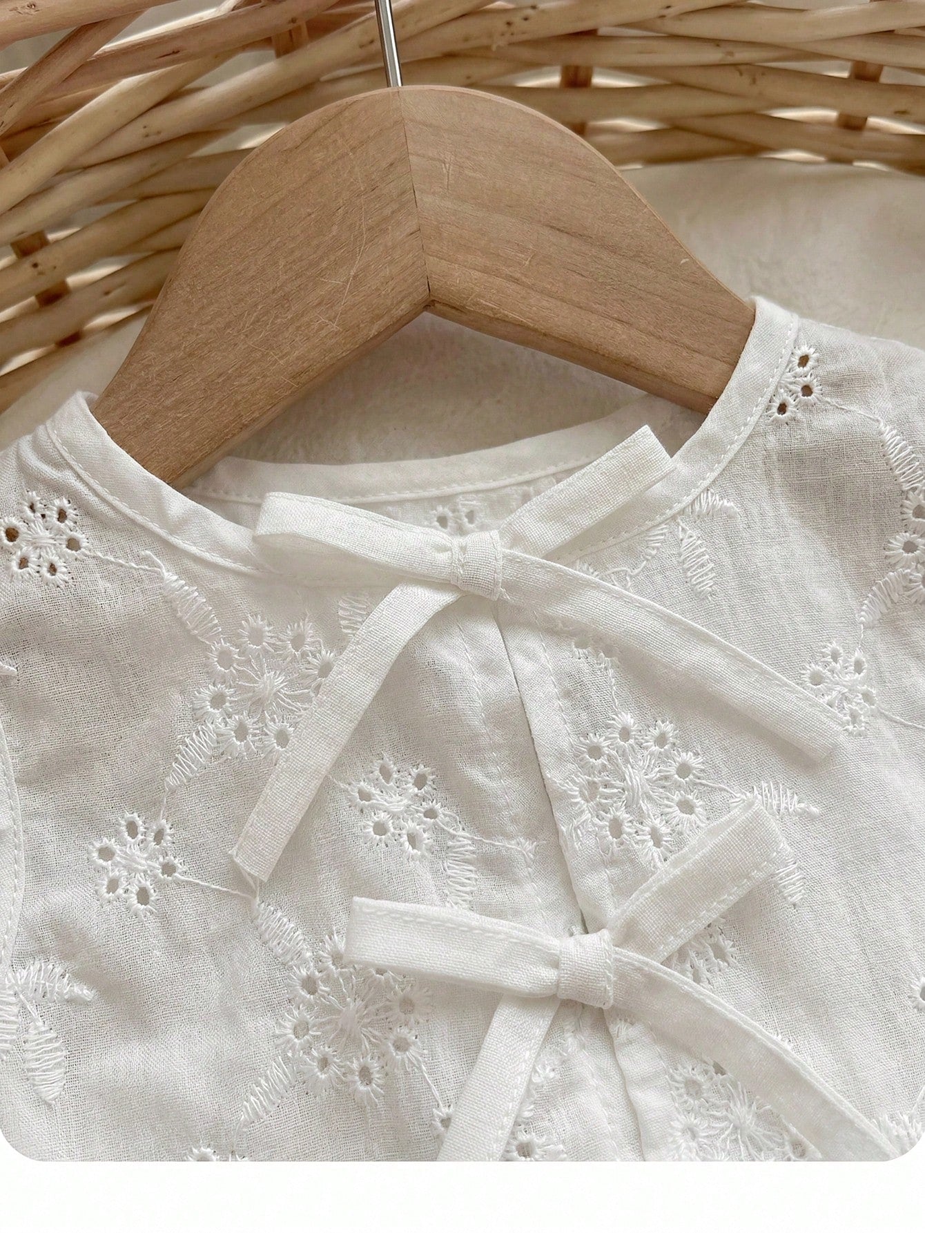 Babygirl Casual Vacation Cute Versatile White Floral Embroidery Camisole And Elastic Waist Shorts Set