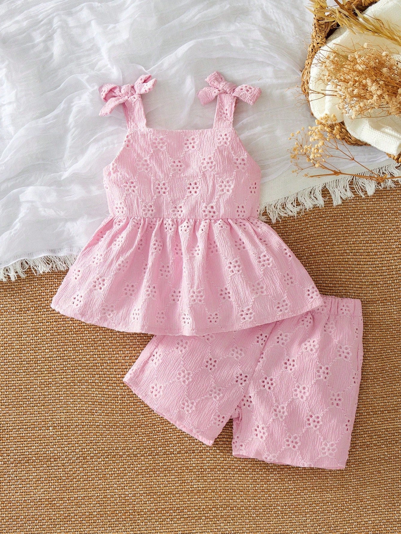 Babygirl Holiday Outfits Christmas Casual Outfits Pink Halter Top And Shorts Summer Two Pieces Suit! Made Of Knitted Jacquard Fabric, The Unique Jacquard Design Increases The Artistic Sense Of T