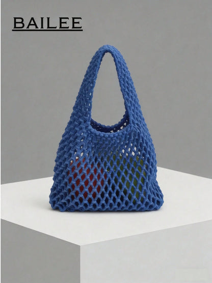 BAILEE Fashionable Colorful Polyester Yarn Hand-Woven Pattern Handbag With Ocean Pendant, Suitable For Vacation