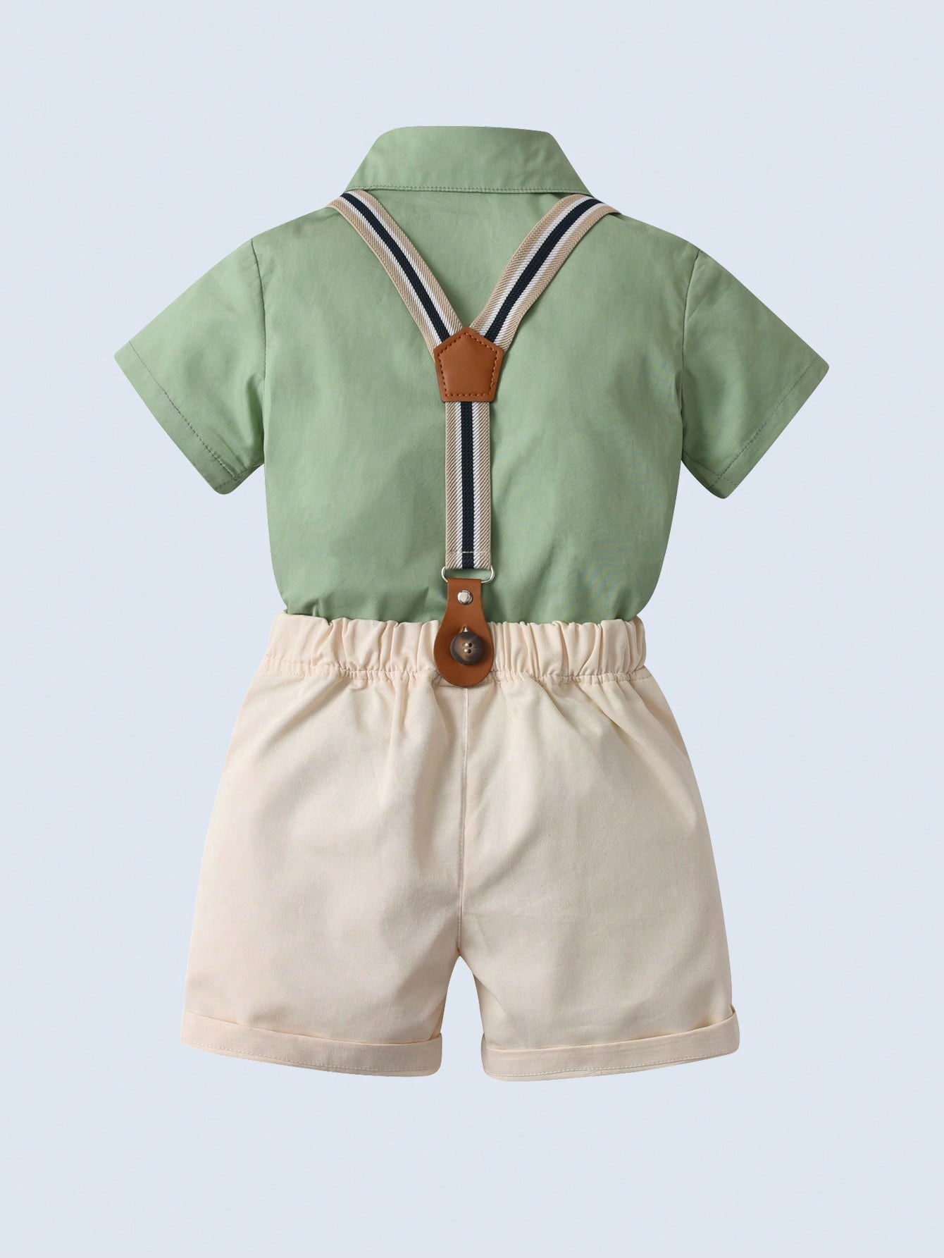 BOARNSEORL 2pcs Baby Boys Gentleman Outfit, Short Sleeve Collared Shirt With Bow Tie And Khaki Suspender Shorts, Fashionable For Birthday Party, Wedding, Formal Occasions