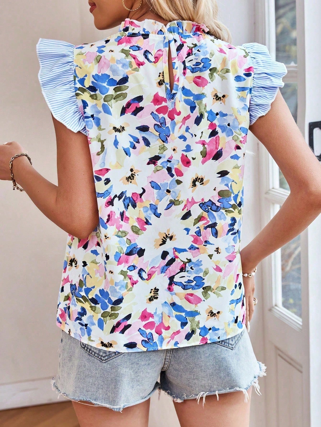 Clasi Women's Cute White Floral Summer Brunch Camouflage Flower Print Stitching Blue Stripe Design Flying Sleeves Small Ruffle Short-Sleeved Shirt Gyaru