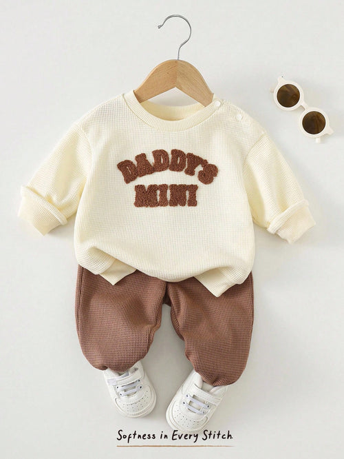 Cozy Pixies Newborn Cute Outfit, Letter Embroidery "DADDY'S MINI", Casual Everyday Wear, Autumn/Winter