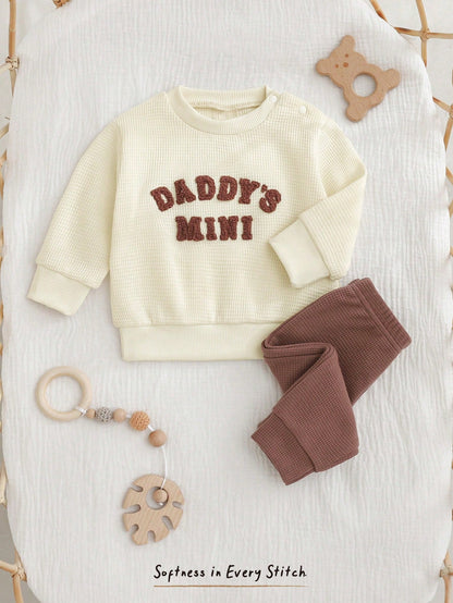 Cozy Pixies Newborn Cute Outfit, Letter Embroidery "DADDY'S MINI", Casual Everyday Wear, Autumn/Winter