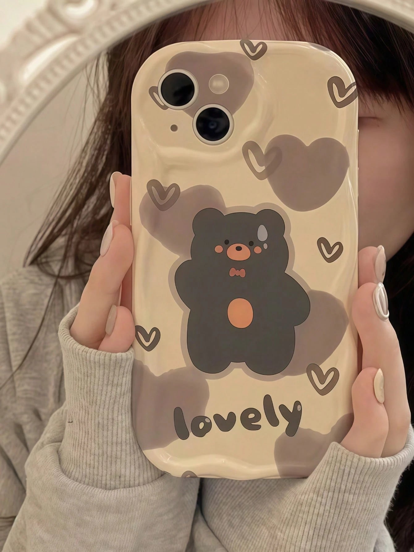 Creative Cartoon Heart Grey Bear Pattern Cream TPU Soft Silicone Full Coverage Asymmetric Wavy Edge Screen Edge Protection Phone Case Compatible With IPhone 7/8/X/11/12/13/14/15/16/17 Series, A14/A15