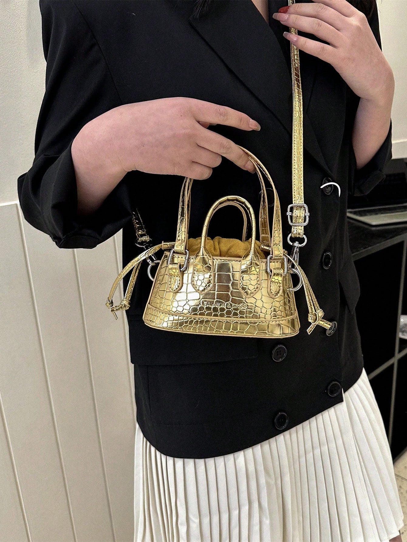 Crocodile Embossed Bucket Bag Mini Drawstring Design Funky