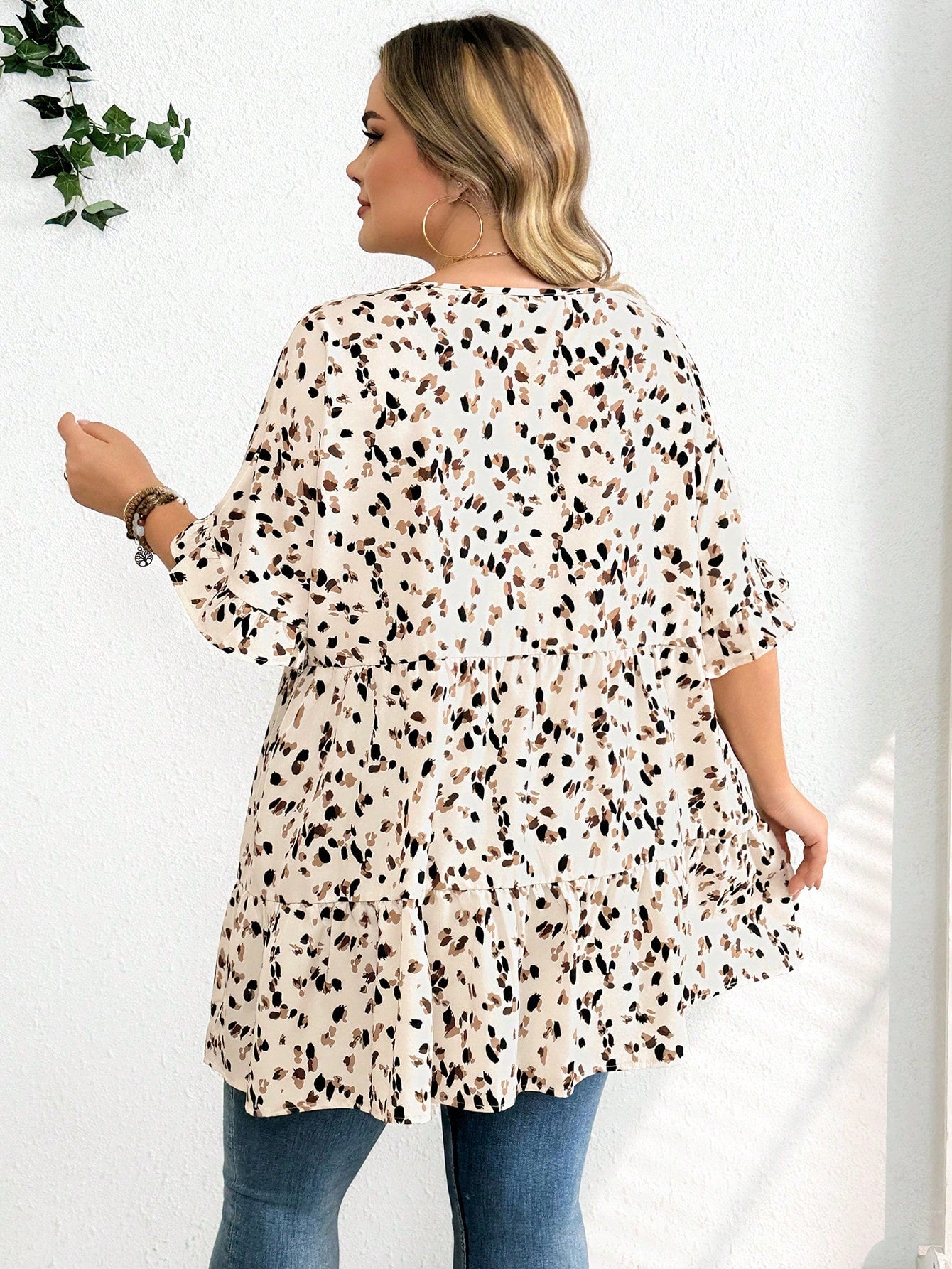 CURVE+ Plus Size Women's Summer Vacation Leisure Smocked Ditsy Floral Lantern Sleeve Vintage Shirts Boho Cute Tops Cheetah Print Curve Vacation Beige