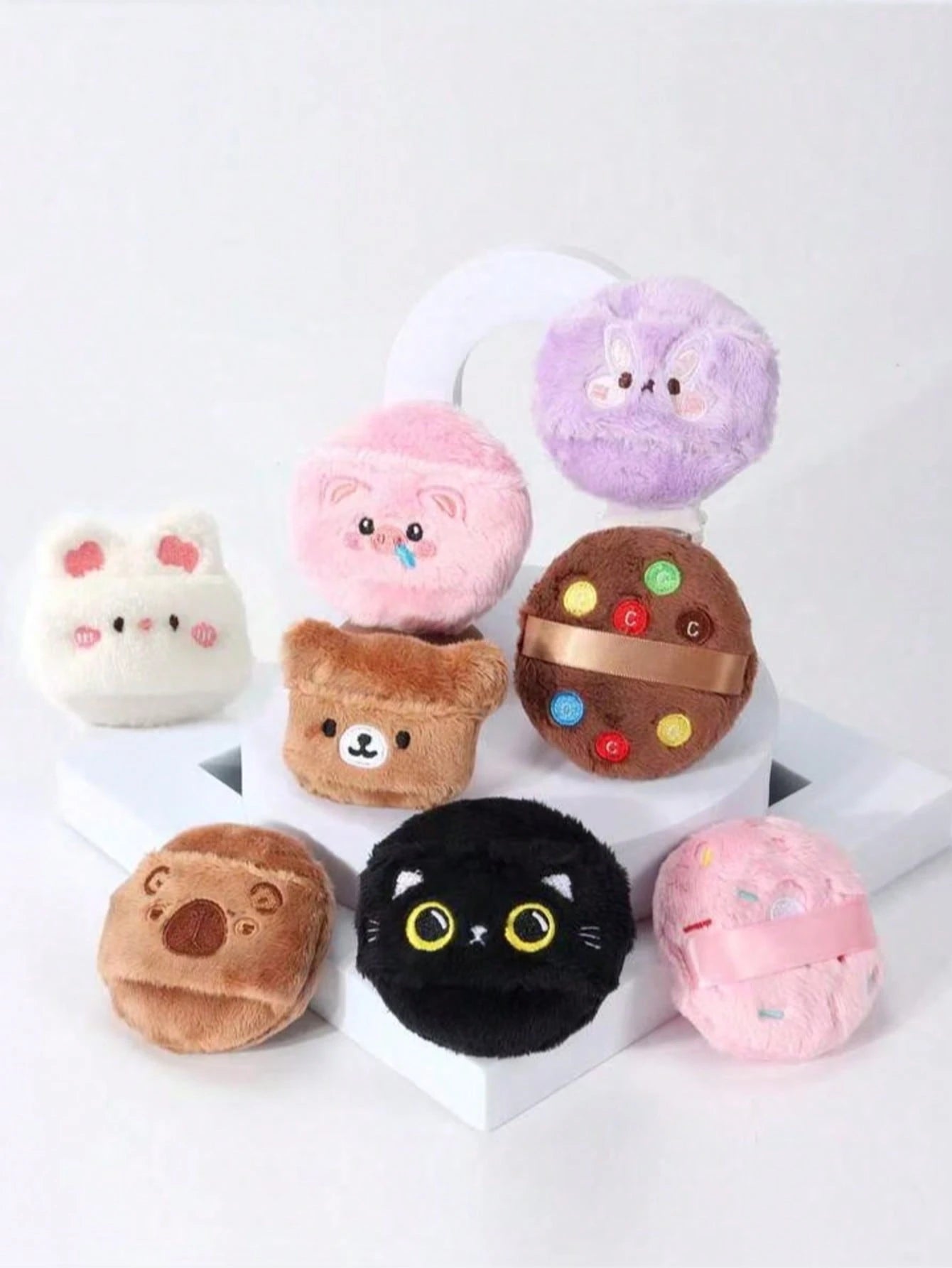 Cute Animal Embroidered Powder Puff, Gently Press The Powder Puff On The Face To Set Makeup. Use The Edge Or Tip Of The Powder Puff To Handle Details Like The Nose Wings And Eye Corners To Ensure Even