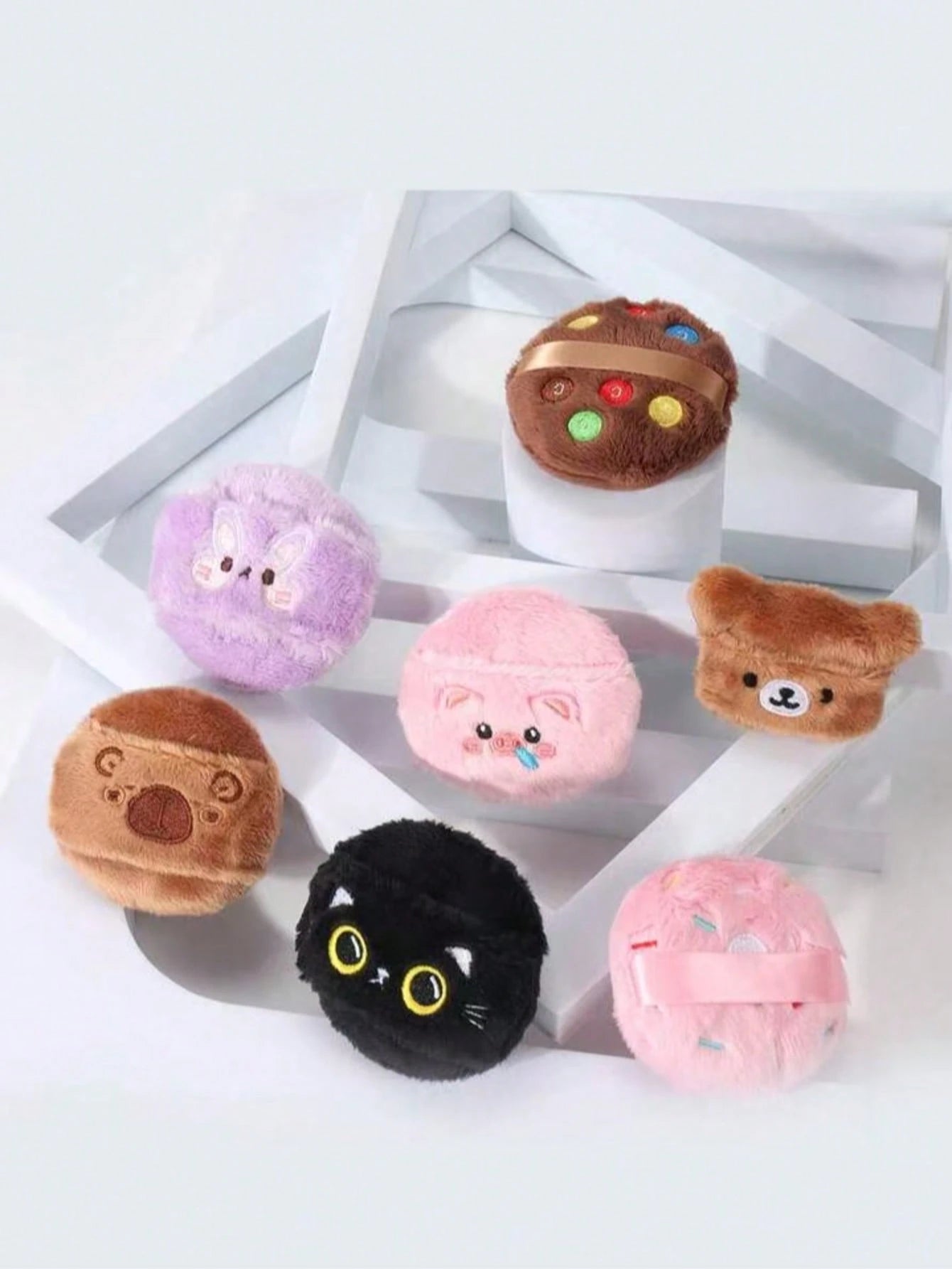 Cute Animal Embroidered Powder Puff, Gently Press The Powder Puff On The Face To Set Makeup. Use The Edge Or Tip Of The Powder Puff To Handle Details Like The Nose Wings And Eye Corners To Ensure Even
