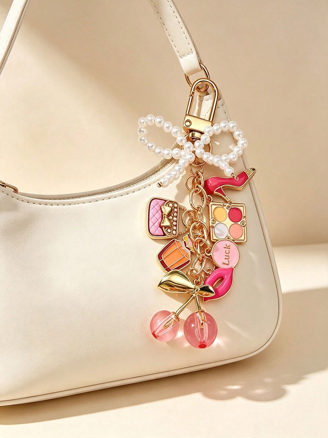 Cute Cherry Ocean Series Keychain, Gold Alloy Heart-Shaped Lobster Clasp Bag Charm, Sweet Vacation Travel Theme Key Ring Accessory, Bag Chain Accessory, Bag Charm Accessory, Bag Pendant, Bag Charm Pen