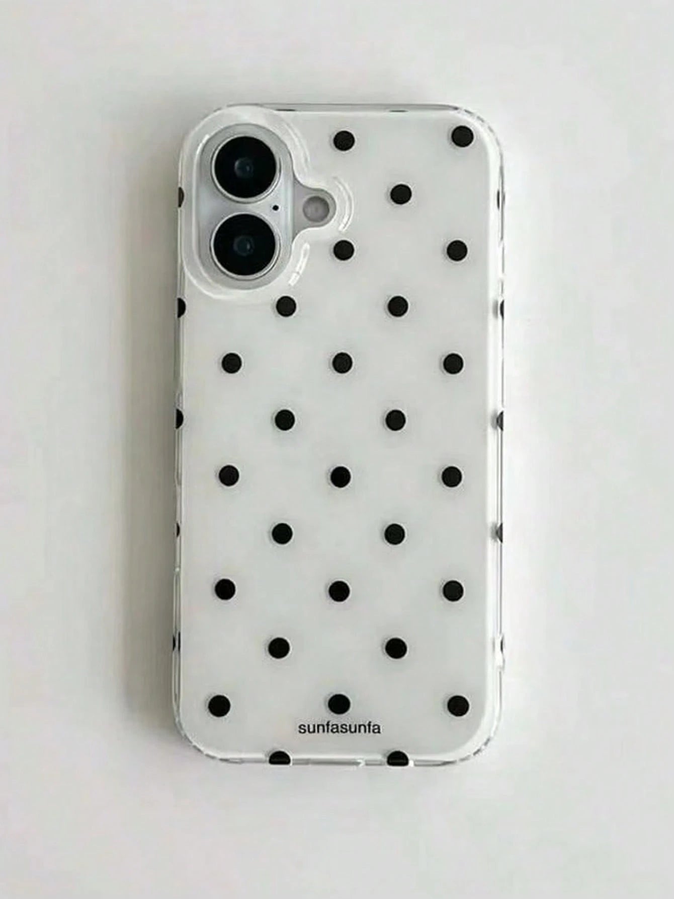 Cute Minimalist Black White Polka Dot Fashion Phone Case Polka Dot Fashionable Phone Case, Minimalist & Cute Design, Black & White Polka Dot Pattern, Compatible With IPhone 11 To 17 Series Including P