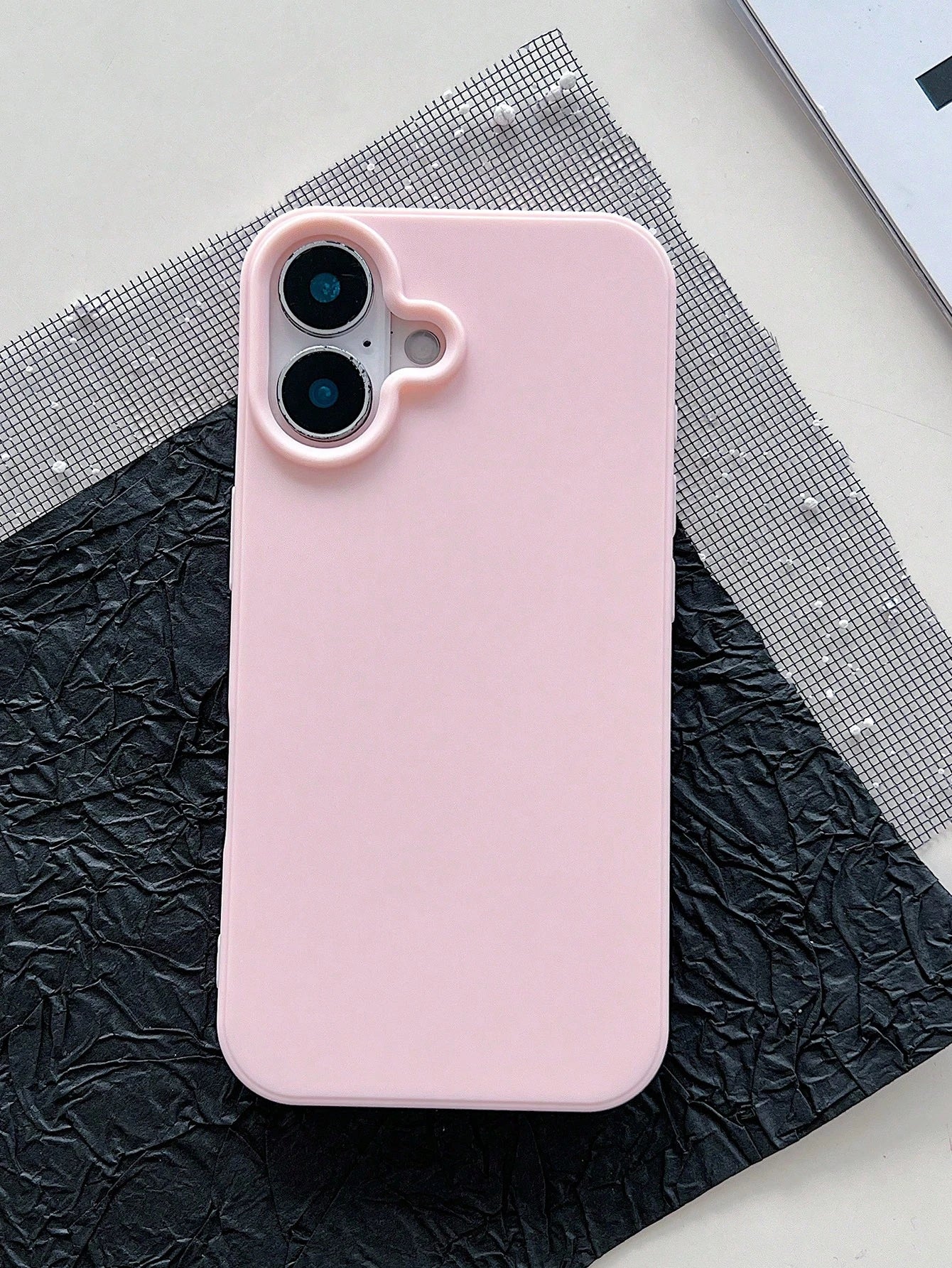 Cute Pink Heart Design Silicone TPU 1pc Matte Solid Color Heart-Shaped Camera Cutout Large Hole Full Coverage Shockproof Phone Case Compatible With Iphone 17/16/15/14/13/12/11/XSMAX/X/XS/XR/7PLUS/8PLU