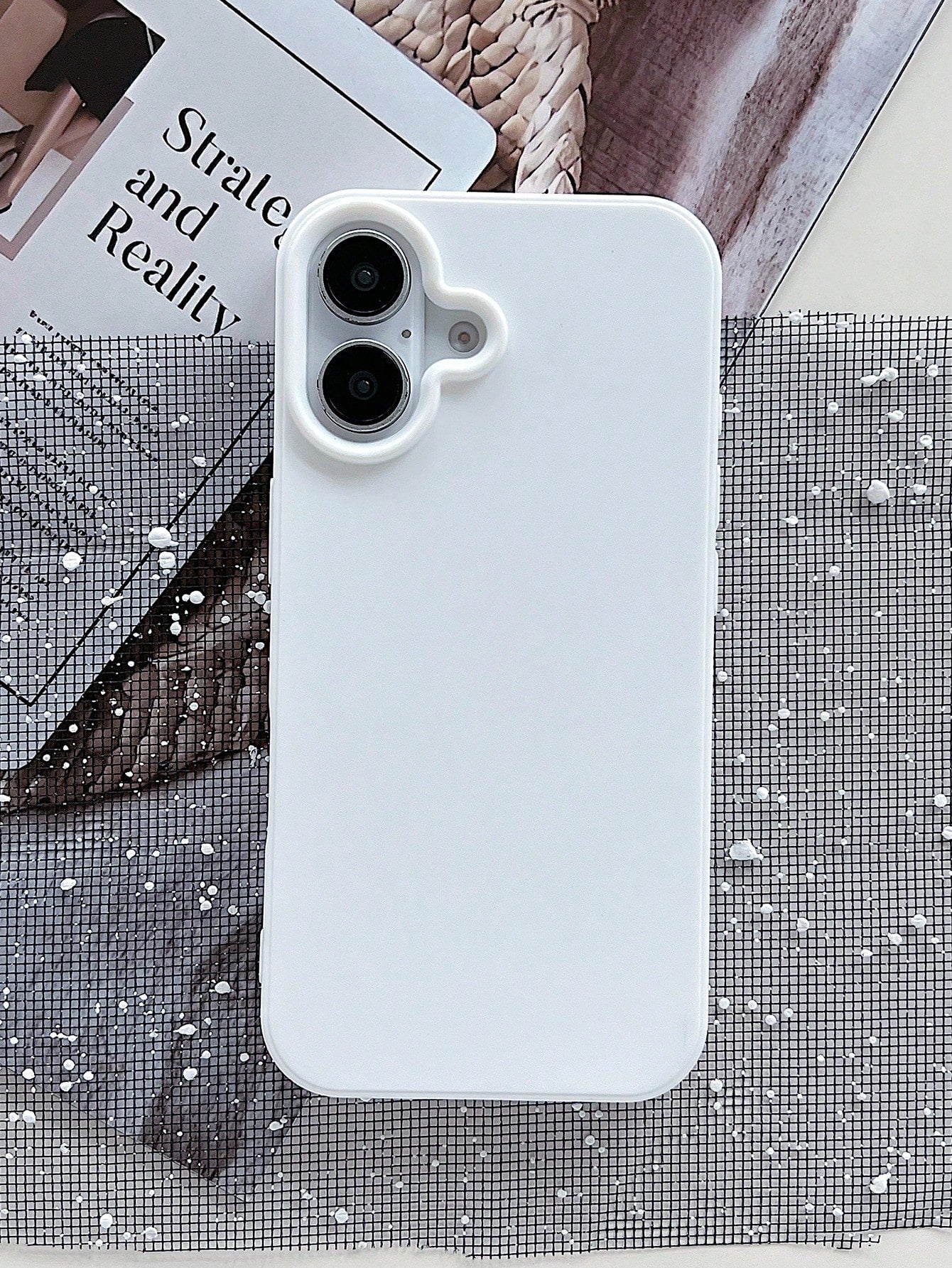 Cute Pink Heart Design Silicone TPU 1pc Matte Solid Color Heart-Shaped Camera Cutout Large Hole Full Coverage Shockproof Phone Case Compatible With Iphone 17/16/15/14/13/12/11/XSMAX/X/XS/XR/7PLUS/8PLU