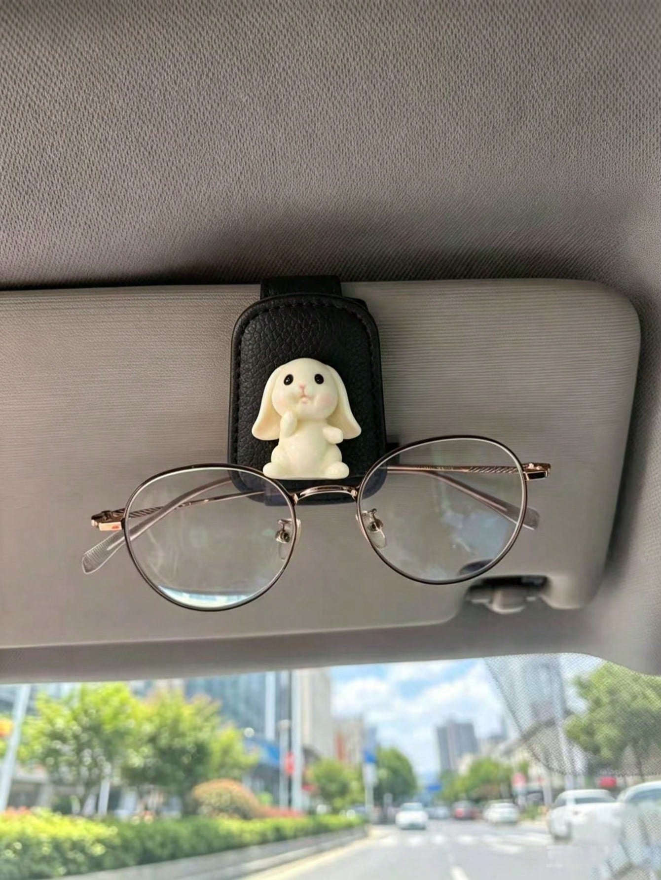 Cute Rabbit Carrot Mushroom Car Visor Glasses Clip, Black Leather Fashion Glasses & Ticket Holder, Soft Adorable Girl Car Interior Storage Accessory