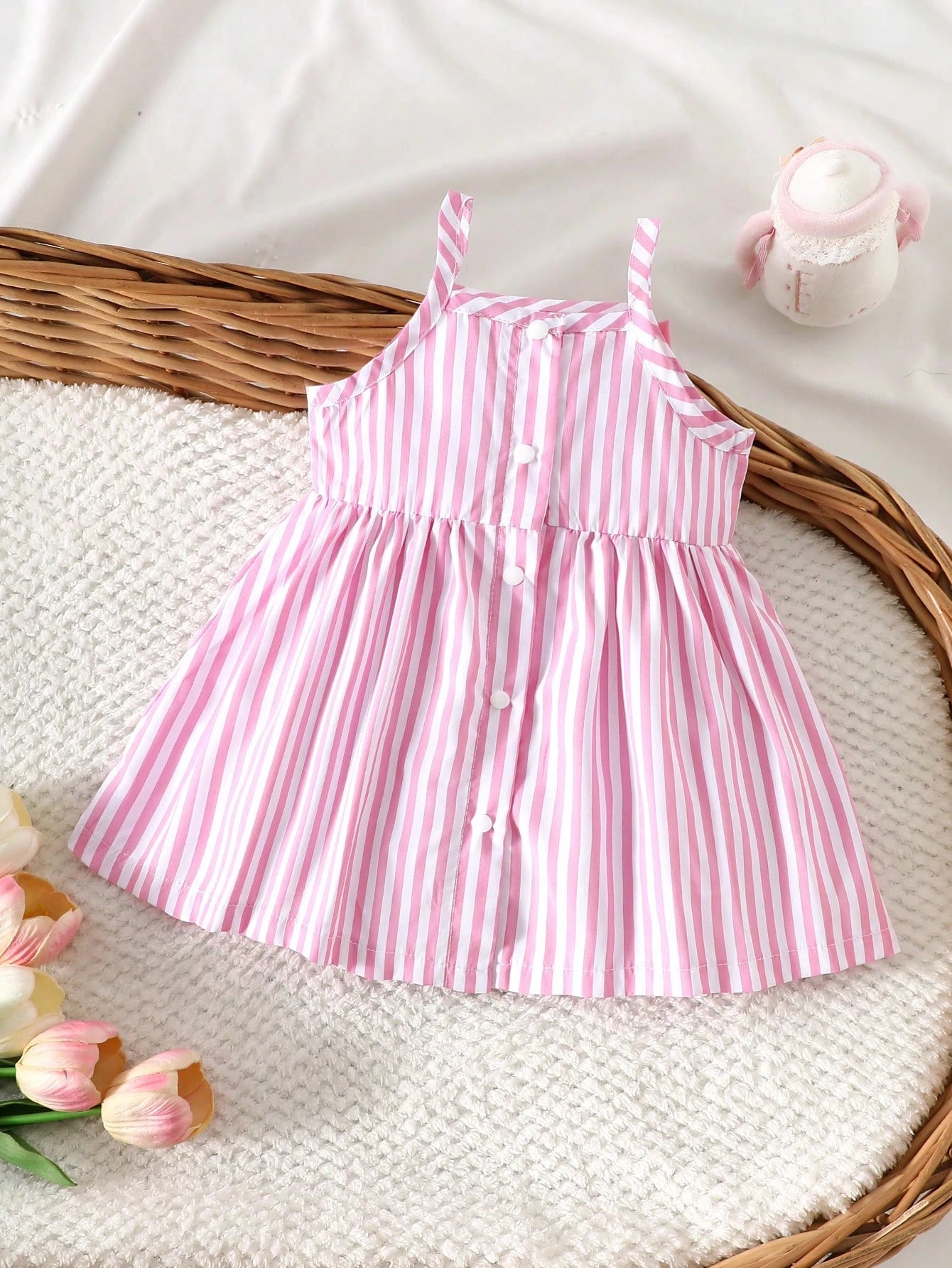 Cute Summer Light Pink & White Striped Sleeveless Strappy Dress For Newborn Girls Decorated With 3D Bow A-Line Flared Birthday Skirt 0-9 Years Old