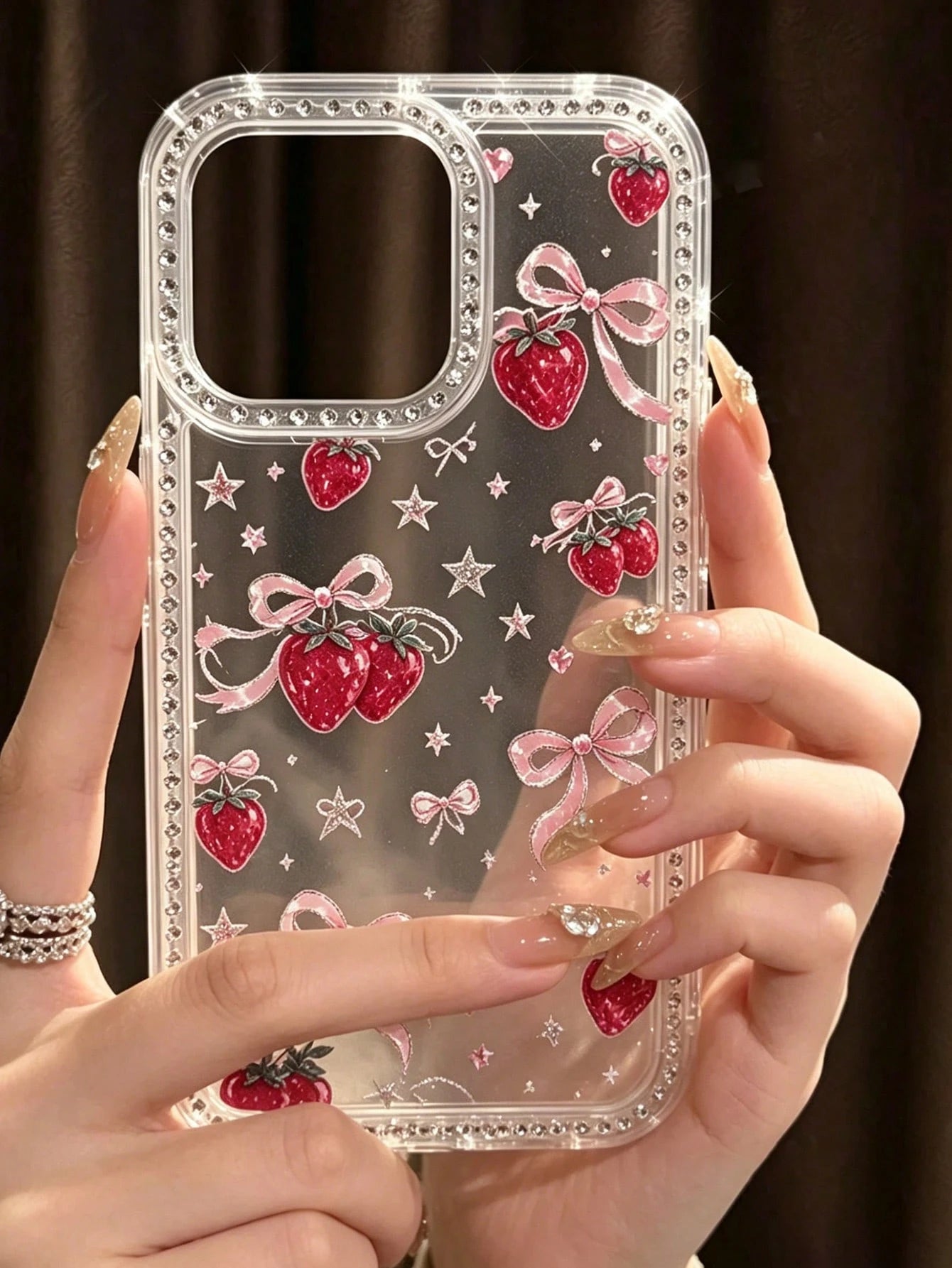 Cute Transparent Shockproof Premium Phone Case, Strawberry Pattern With Star Elements, Compatible With IPhone 17 Pro, 16e, 16 Pro, 15, 14, 13, 12, 11, XR And XS Max, Thickened Protection, Fashionable