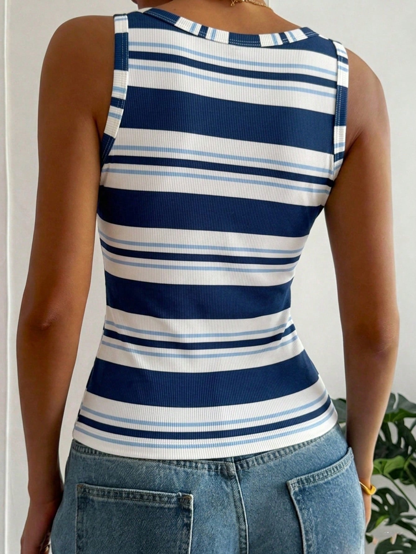 DAZY Women's Casual Striped Round Neck Fitted Tank Top, Summer Graphic Tee