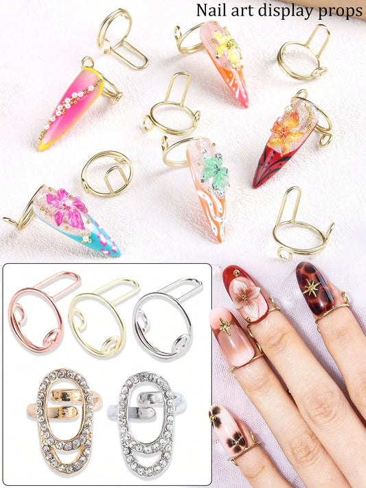 Detachable Metal Nail Ring; A Stylish Display Tool For Press-On Nails And Nail Art Tips; Features A Glossy Finish And Rhinestone Embellishments.