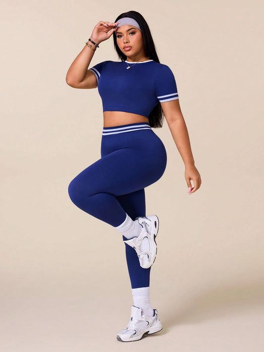 Easithlete Women's Plus Size Striped Short Sleeve Cropped T-Shirt And Leggings Sports Set