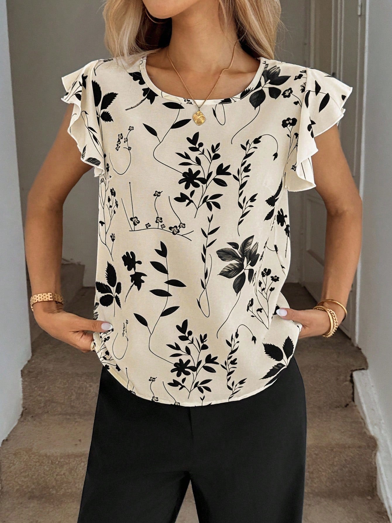 Easowa Boho Elegant Women Clothing Summer Floral Shadow Print Ruffle Hem Round Neck Blouse For Women Brunch Black And White
