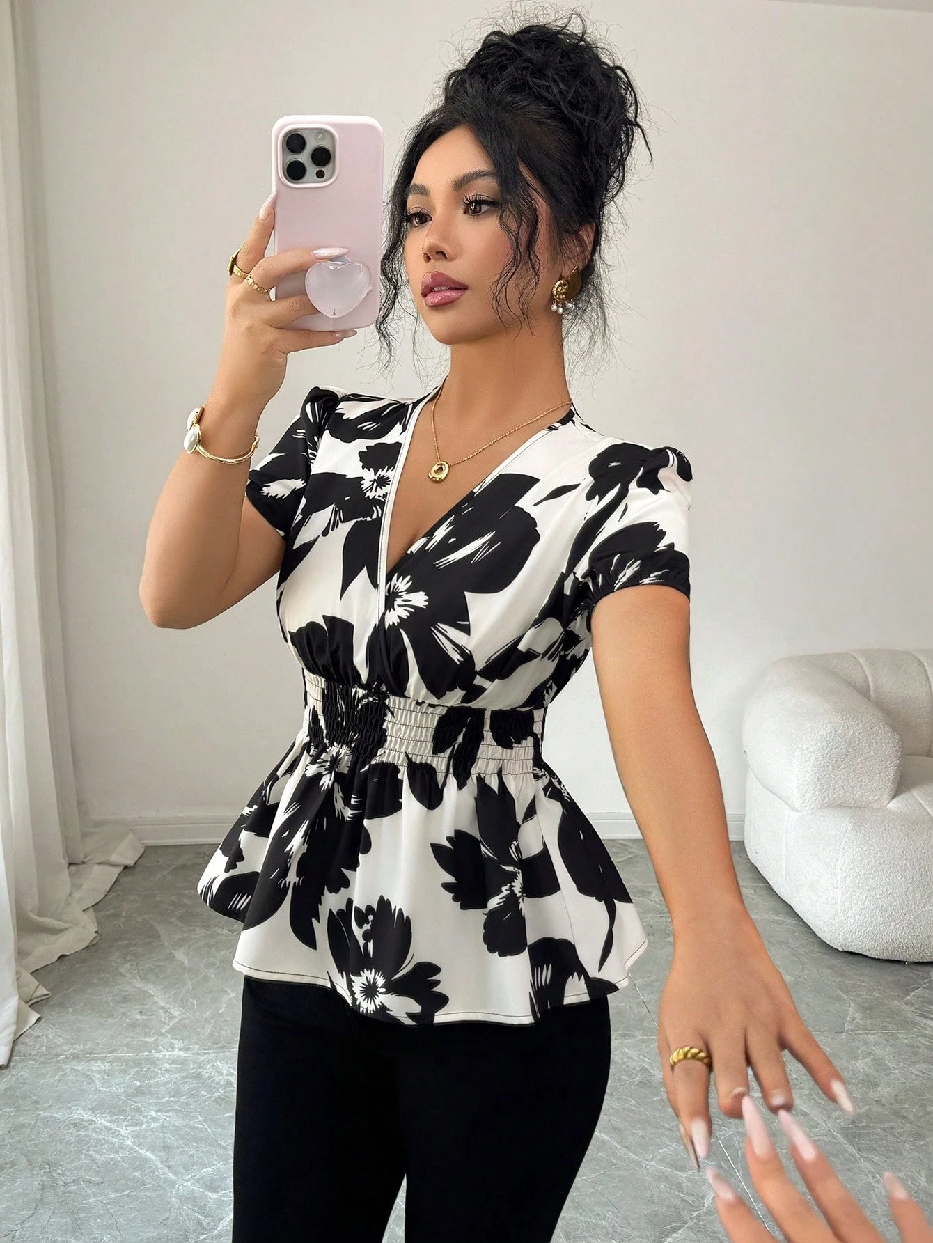 Elenzga Women's Fashionable Elegant Floral Print V-Neck Cinched Waist Blouse