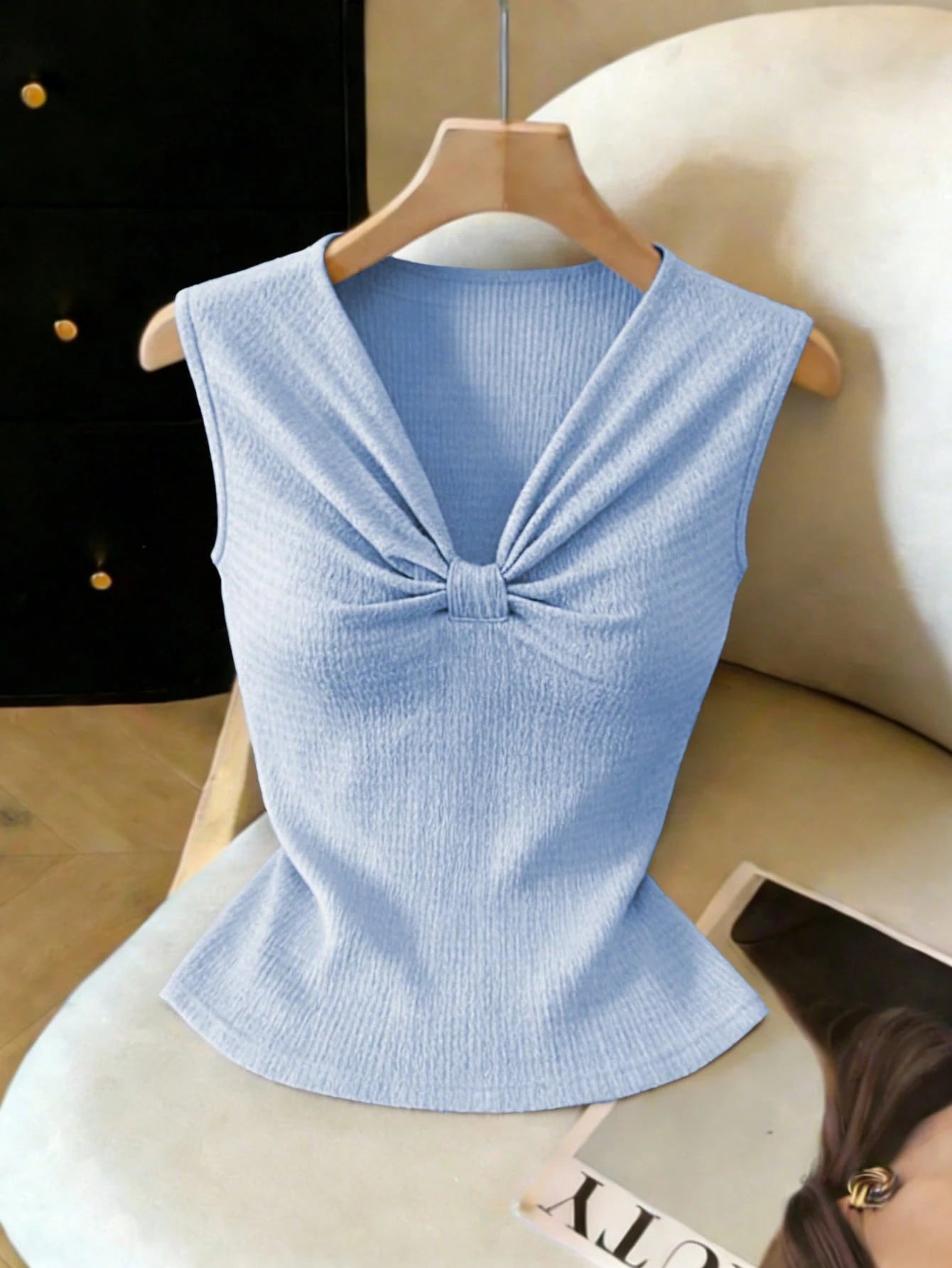 Elenzga Women's Light Blue Summer Elegant Brunch T-Shirt,French Wavy Texture Jacquard Twist V-Neck Fitted Shoulder-Covering Short Sleeve Sweet & Graceful
