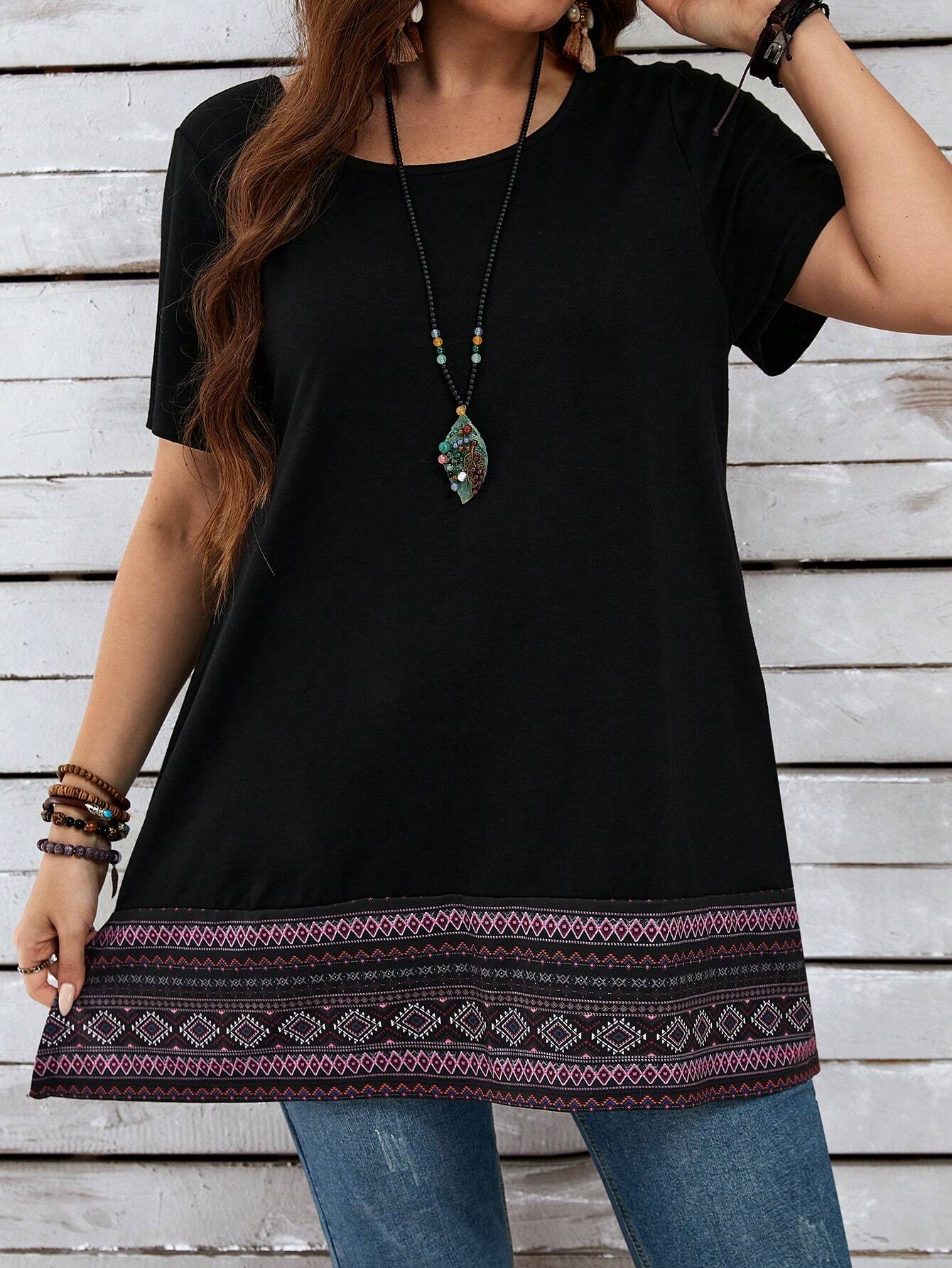 EMERY ROSE Summer Holiday Style Plus Size Women's Geometric Print Round Neck Short Sleeve Casual Vent Mom T-Shirt,Vacation/Spring