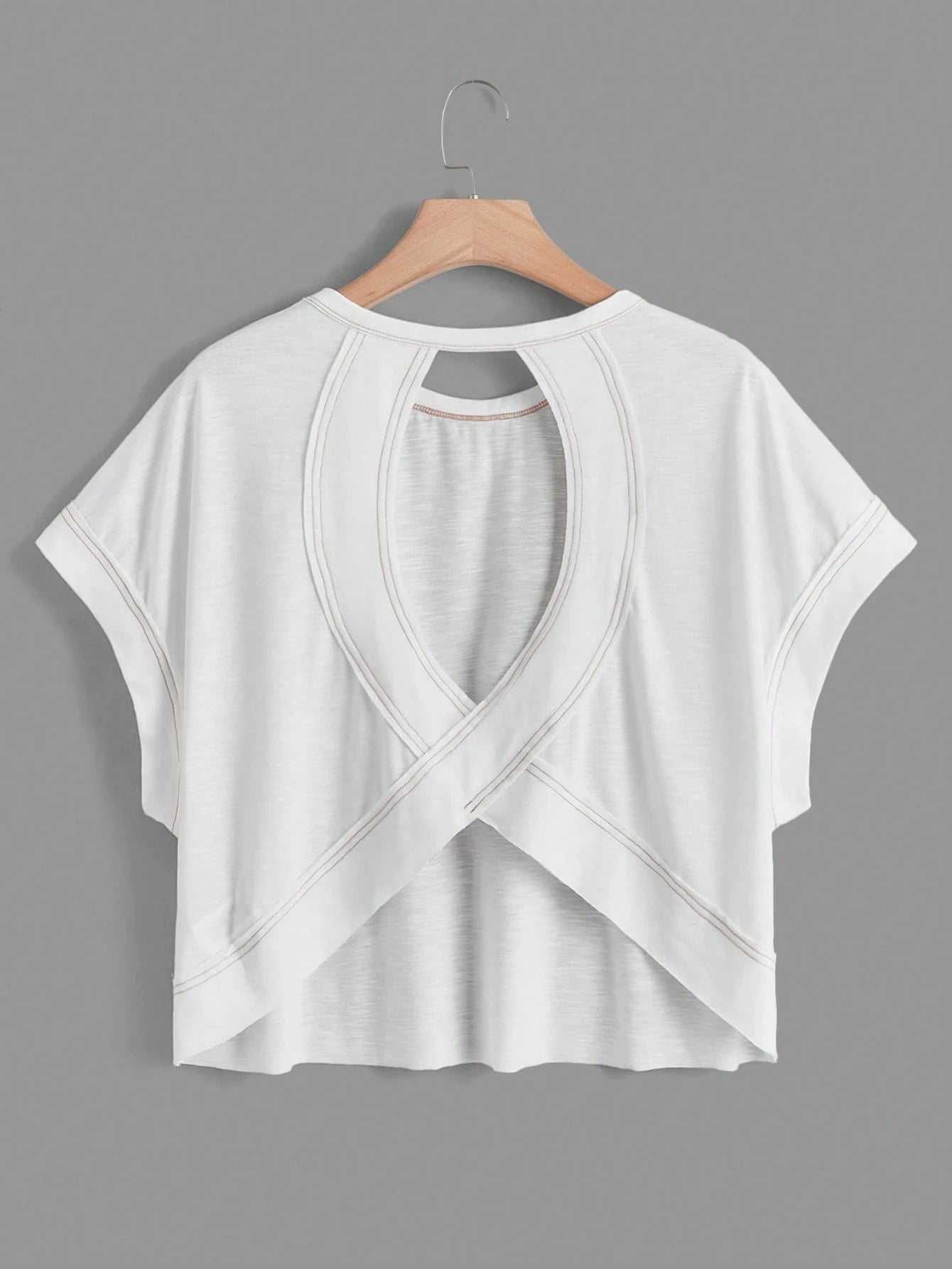 Essnce Plus Size Women's White Sommar Casual Gym Backless Short-Sleeved T-Shirt,Loose Daily Open Back Top, Concert Streetwear Y2k Fashion Tops