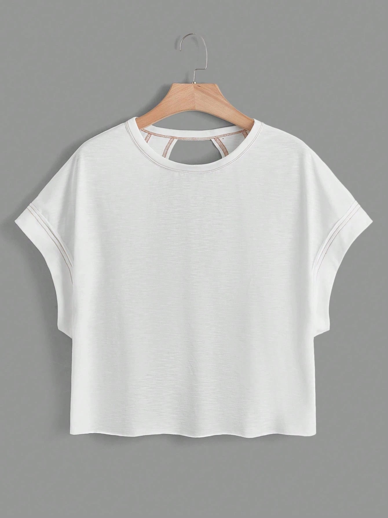 Essnce Plus Size Women's White Sommar Casual Gym Backless Short-Sleeved T-Shirt,Loose Daily Open Back Top, Concert Streetwear Y2k Fashion Tops