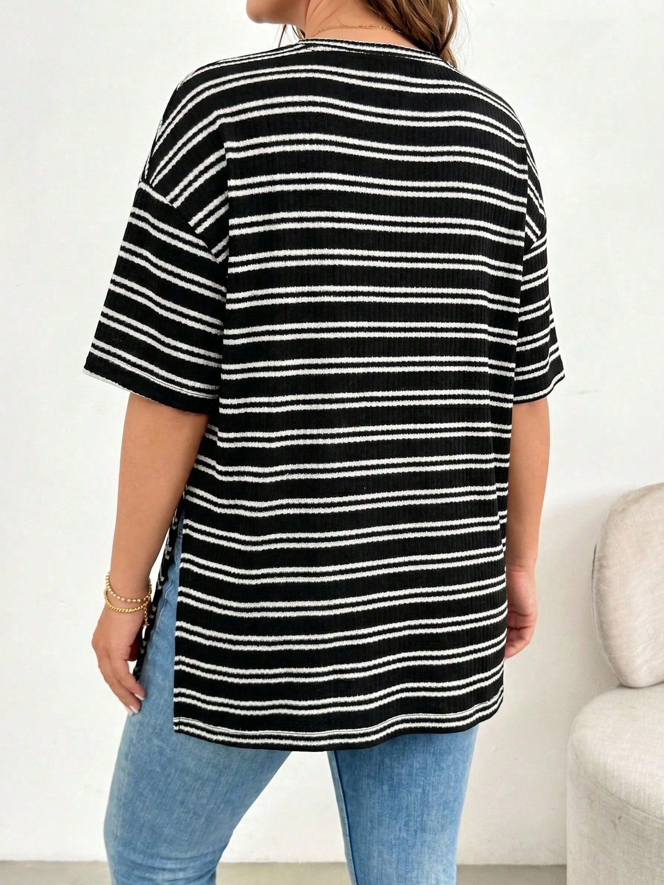Essnce Plus Size Women Striped Colorblock Casual Versatile Daily Wear T-Shirt