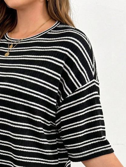 Essnce Plus Size Women Striped Colorblock Casual Versatile Daily Wear T-Shirt