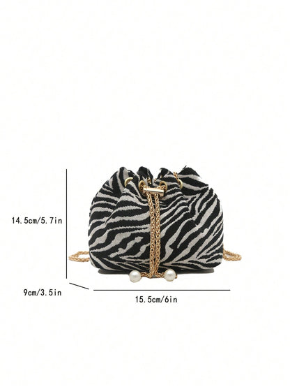 Fashionable Contrasting Stripe Print Chain Decor Mini Bucket Crossbody Bag