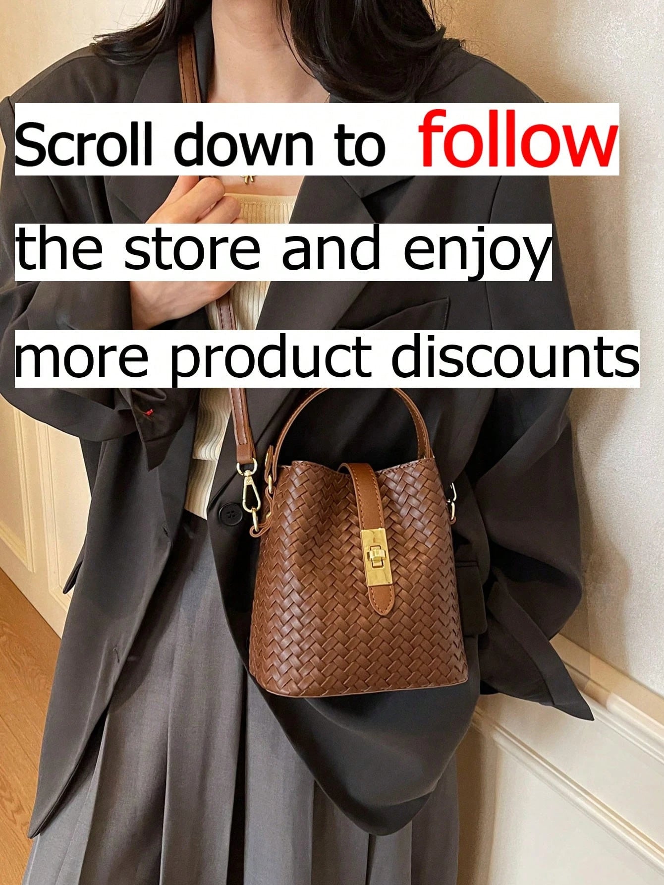 Fashionable Modern Bucket Bag With Woven Faux Leather Finish And Gold-Tone Hardware. This Bag Features Two Carrying Options And Durable Construction, Making It A Practical Choice For Errands, Coffee R