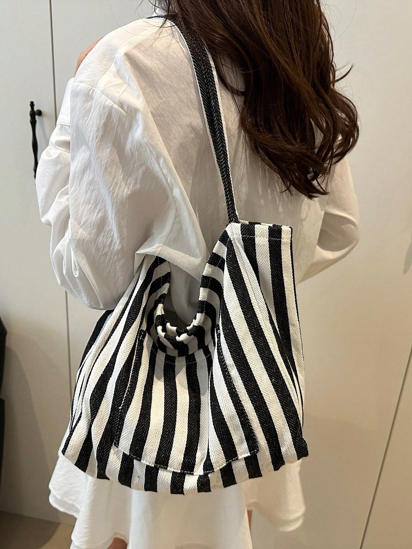 Fashionable Retro Striped Canvas Tote Bag, Large Capacity, Versatile Use, Ideal For Work, School Or Outdoor Activities, Can Be Used As Backpack, Canvas Bag Or Beach Bag