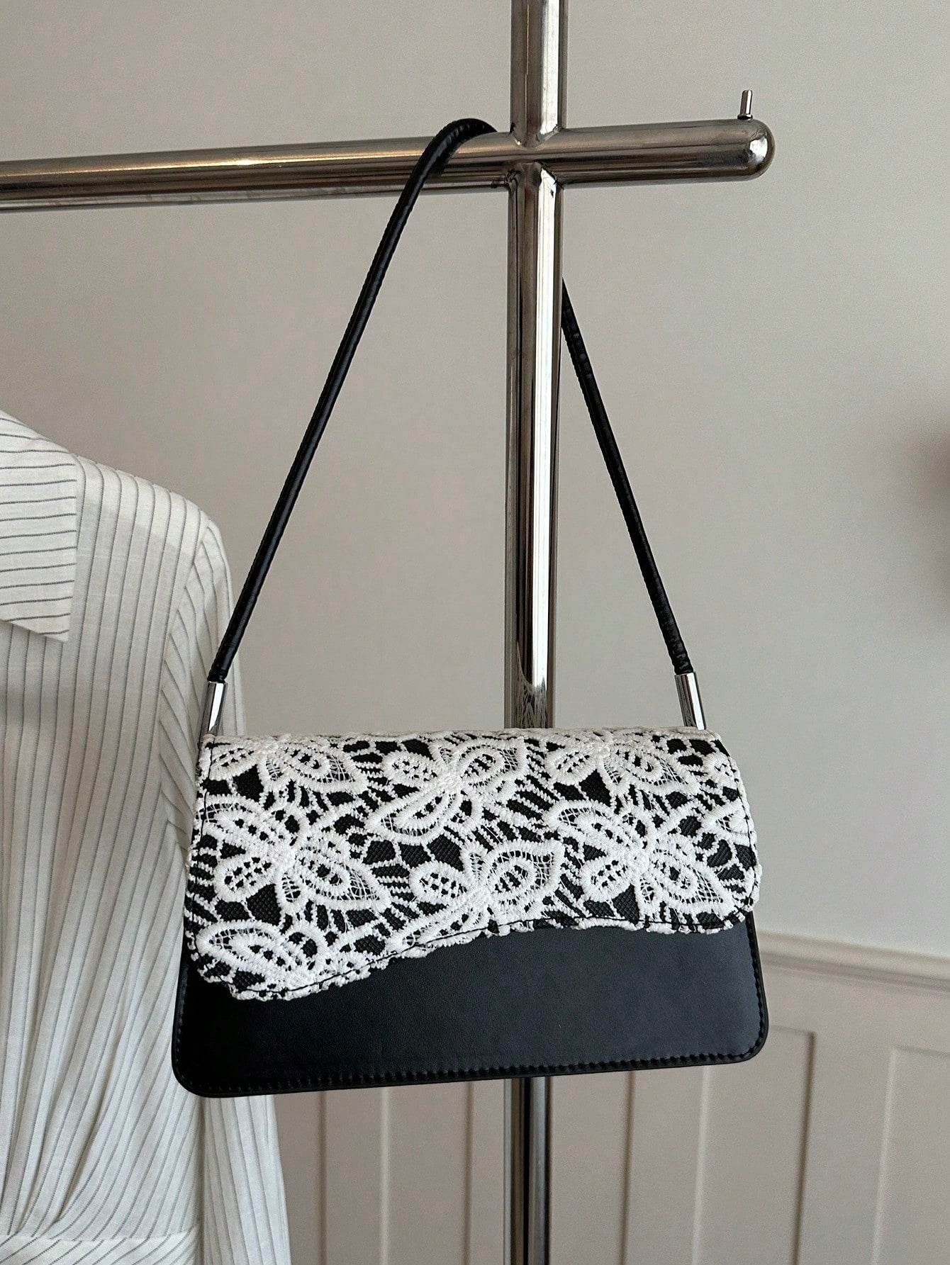 Fashionable Solid Color Lace Retro Minimalist Elegant Shoulder Bag, Quiet Luxury