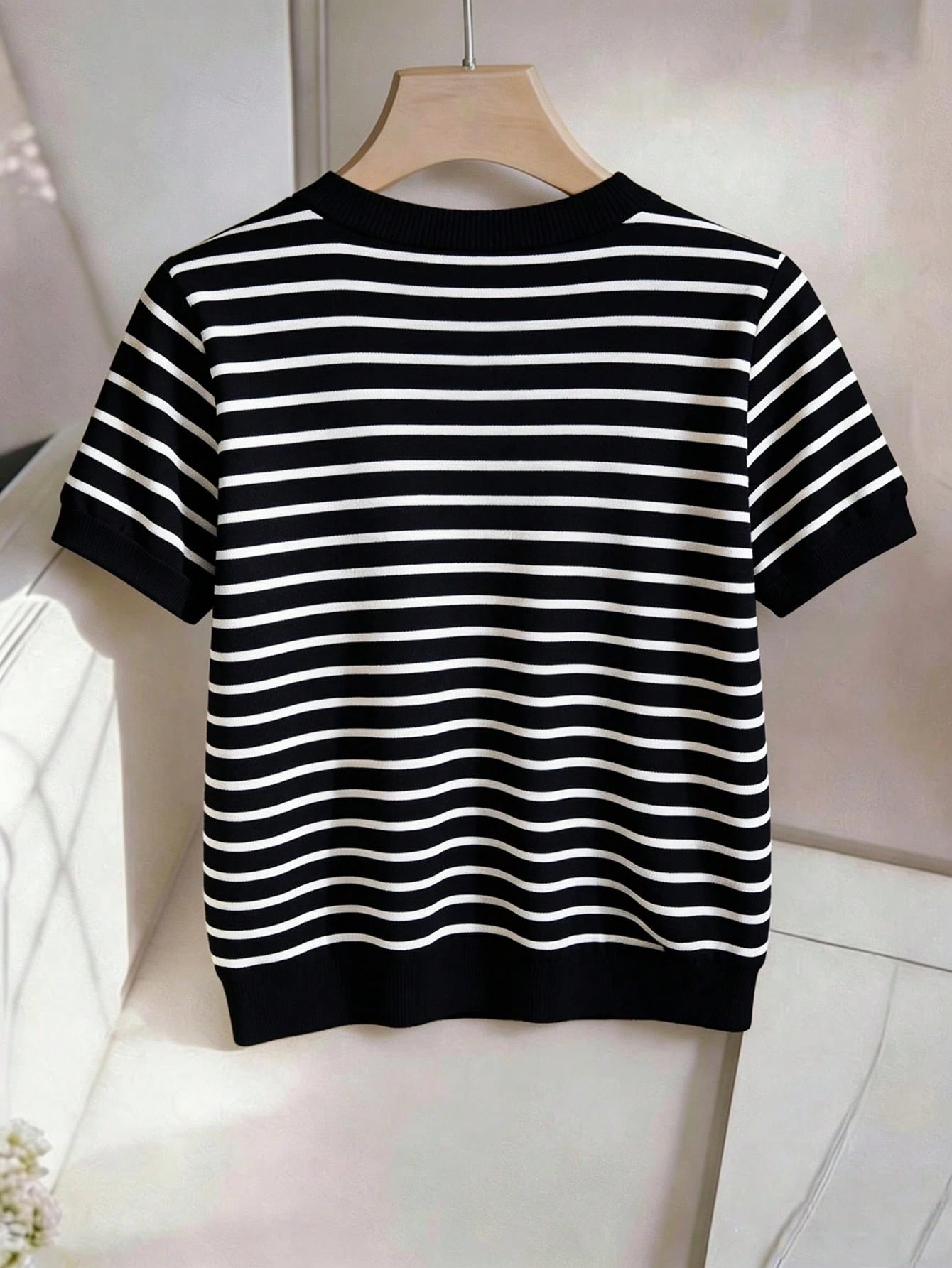 Franclia New Striped V-Neck Short Sleeve T-Shirt For Women