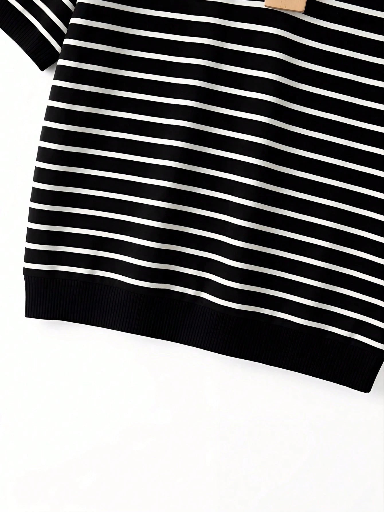 Franclia New Striped V-Neck Short Sleeve T-Shirt For Women
